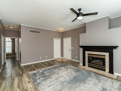 1935 Cabernet Ln NW