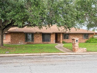 1905 E Live Oak Dr