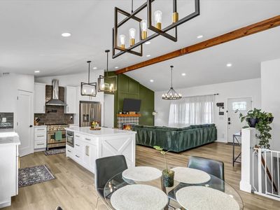 9861 Bon Vue Dr