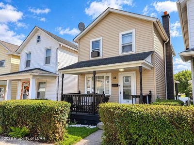 39 Maxwell St