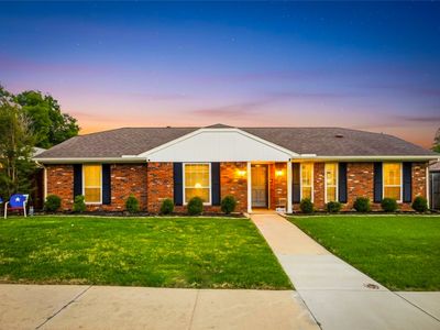 3832 Westminster Dr