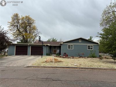 100 Cottage Ln