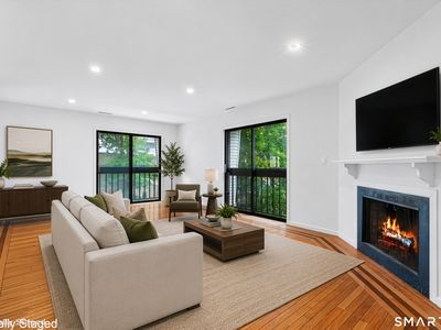 1 Valley Road #202