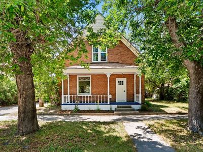 121 N Yellowstone St