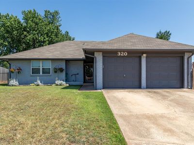 320 E Elder Ln