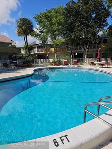 860 SE 6th Ave UNIT 206