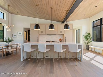 175 Huckleberry Dr