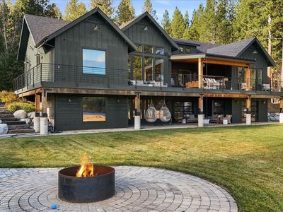 13846 N Hauser Lake Rd