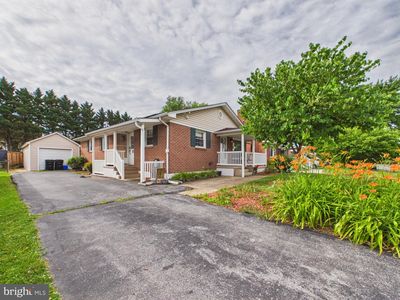 225 Fox Dr