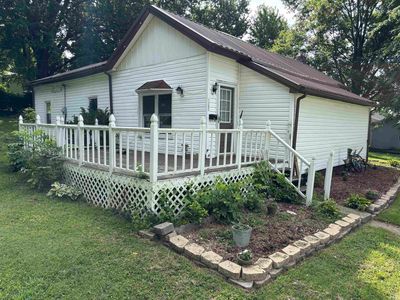 Property at 1302 E Sycamore St, Petersburg, IN