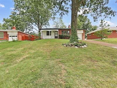 8230 Villaton Dr