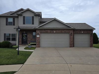 Property at 734 Drake Ln, Washington, IL