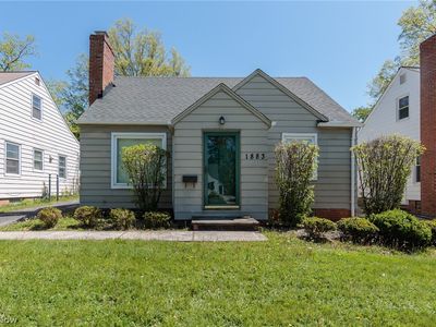 1883 Maywood Rd