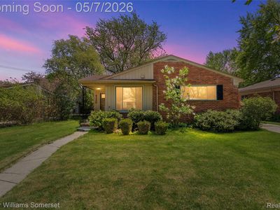4320 Manor Ave