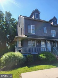 118 NE Isle Dr
