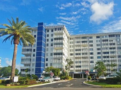 4350 Hillcrest Drive #214