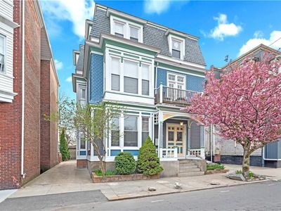 65 America St