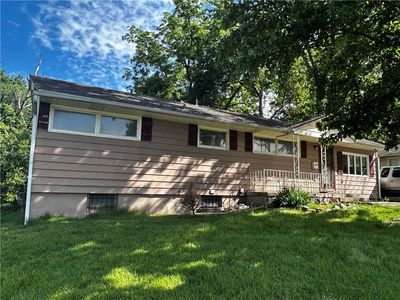 4920 E 40th Ter