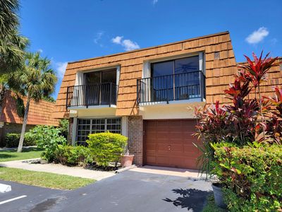 8321 S Coral Circle