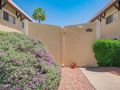 4925 N 73rd St APT 8