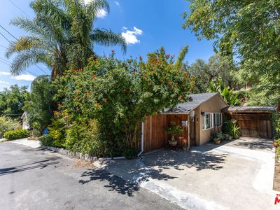 927 Pine Grove Ave