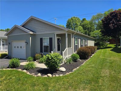6671 Daffodil Dr