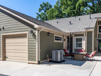 1302 Leeward Rd