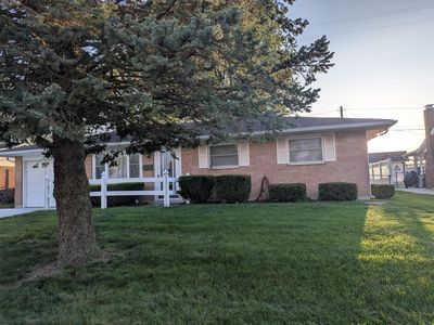 330 Brentwood Ave