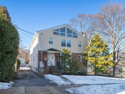 47 Dighton St
