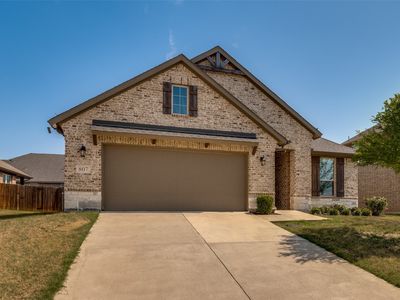 807 Woodcrest Dr