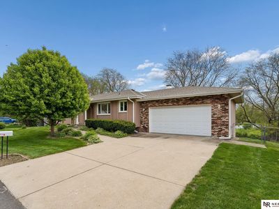 1813 College View Dr