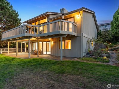 1928 Dumas Circle NE