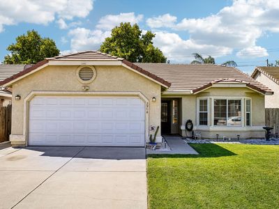 3916 El Portal Pl