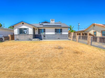 Property at 113 Polk St, Taft, CA