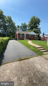 7425 Marc Dr