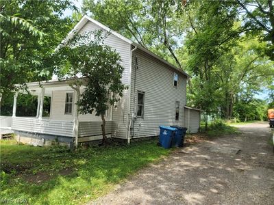 129 W Oak St