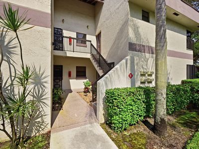 4623 Carambola Circle N