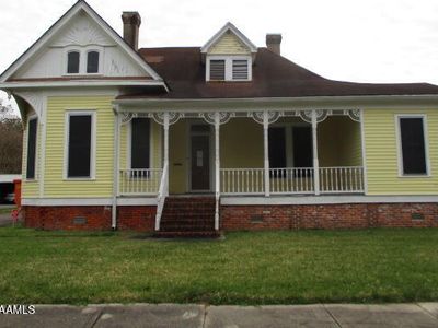 Property at 312 N State St, Abbeville, LA