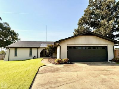 3010 Bermuda Dr