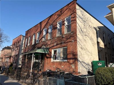 57 Bay 23rd St