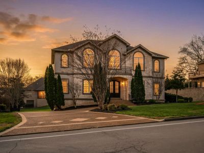 528 Ridgecrest Ln