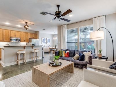1318 Newning Ave APT C