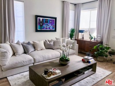 25735 Perlman Pl Unit H