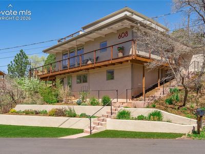 608 Columbia Ct