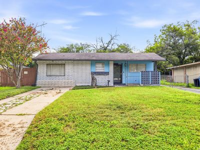 214 EARLYWAY DR