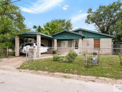 322 Petra Ave
