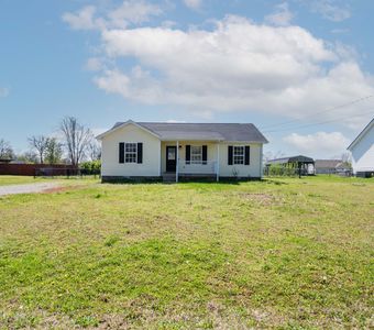 Property at 218 Mallow Dr, Christiana, TN