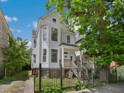 210 N Laramie Ave
