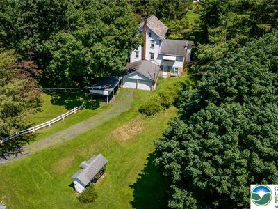 210 Snyders Rd