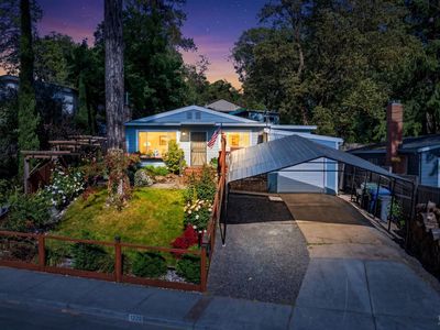 1229 Magnolia Street